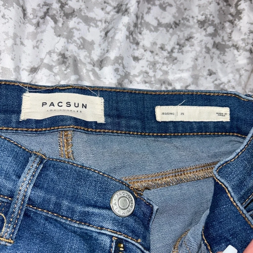 Jeans - Picture 5 of 5